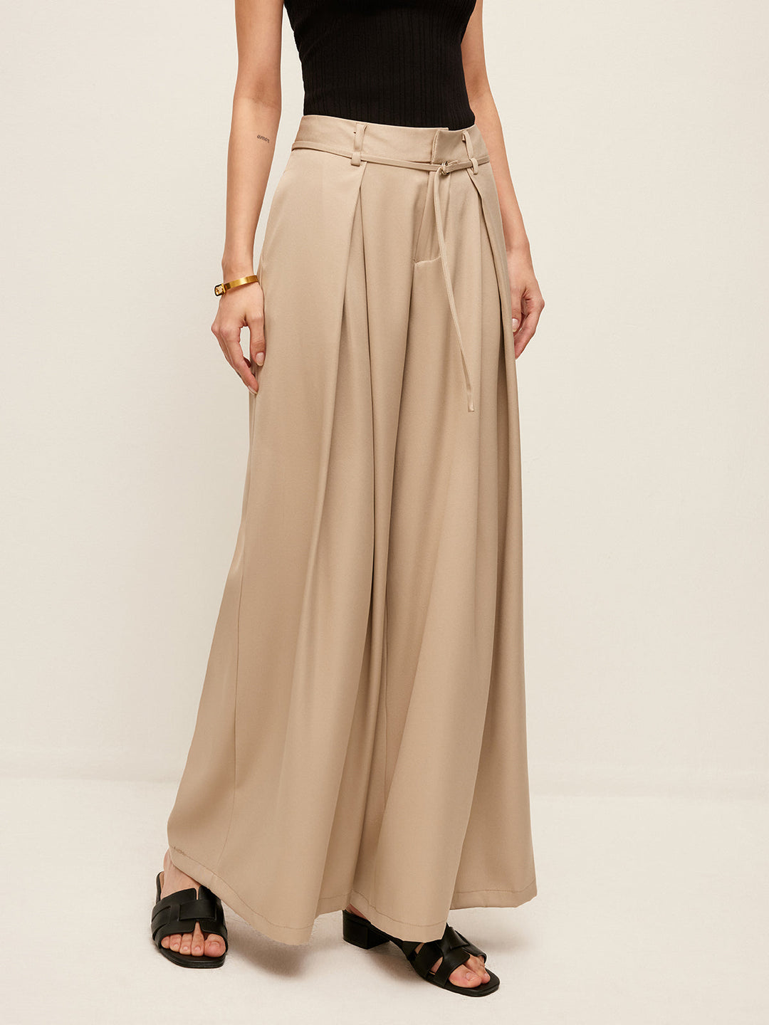 Şık Yüksek Bel Pantolon, Şık Cepler ve Kemer ile