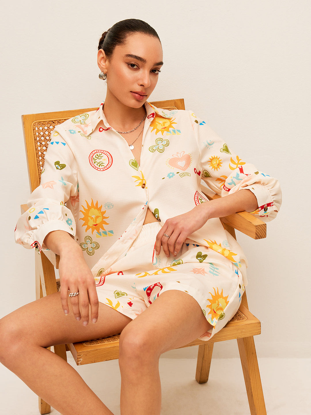 Şık Kloş Desenli Şort Takımı