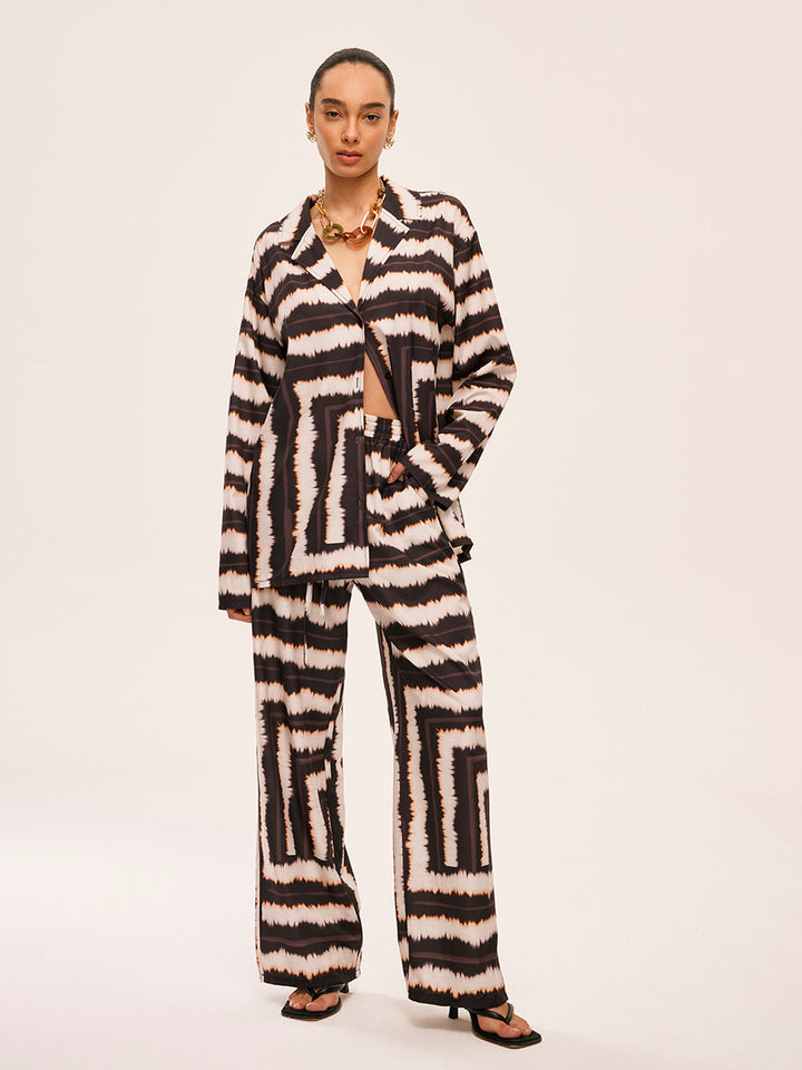 Şık Geometrik Desenli ve Cepli Renk Bloklu Pantolon Takımı