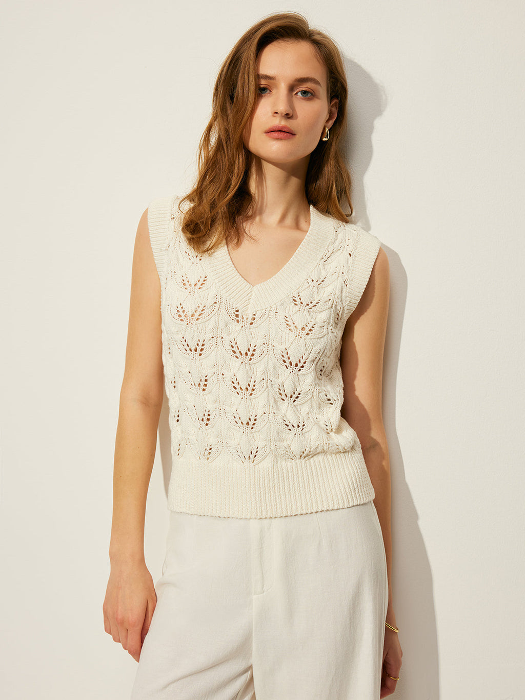 Floral Jacquard V-Neck Knit Vest — Svelte Chic
