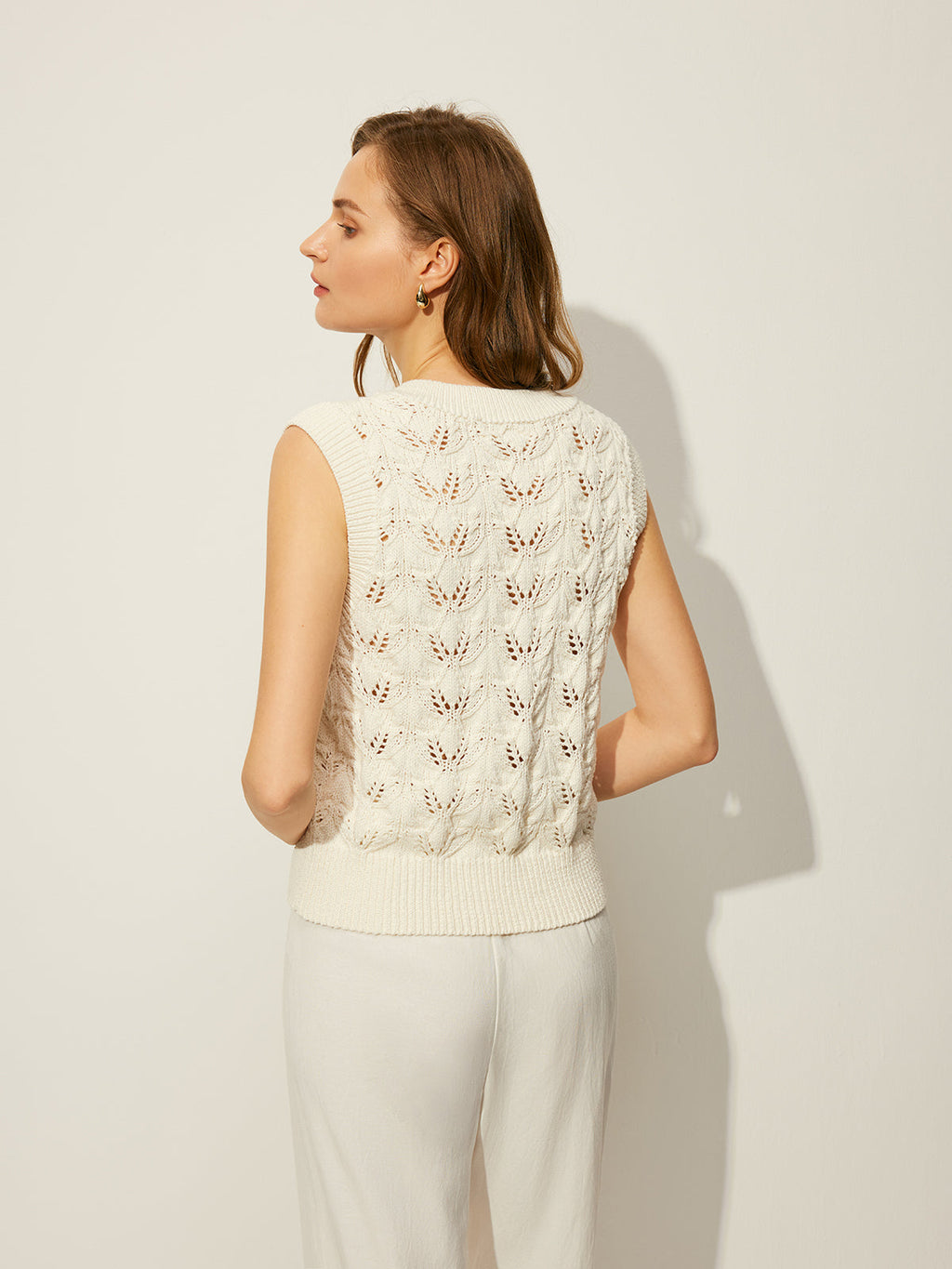 Floral Jacquard V-Neck Knit Vest — Svelte Chic