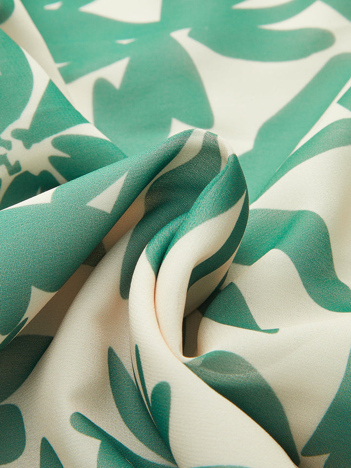 Şirin Askısız Çiçek Desenli Elbise ve Oyunlu Kabarık Detaylar