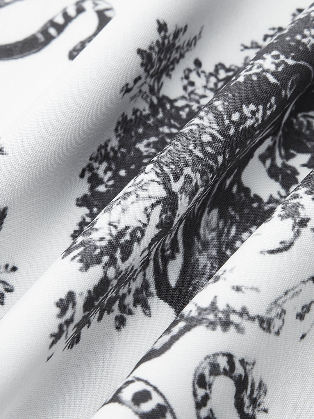 Şık Çizgili Kenarlı Baskılı Pantolon Takımı