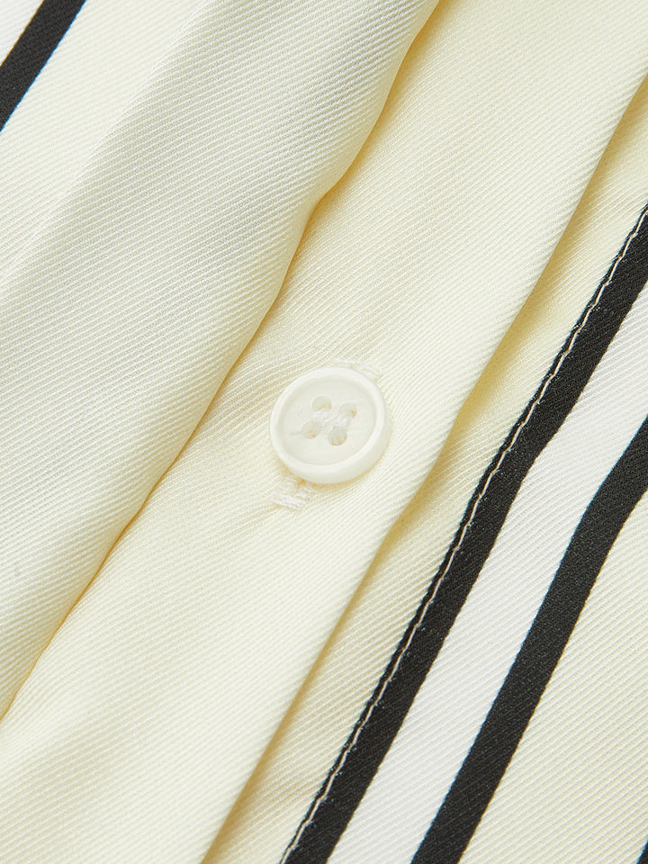 Şık ve Modern Tarz İçin Çizgili Desenli Gömlek