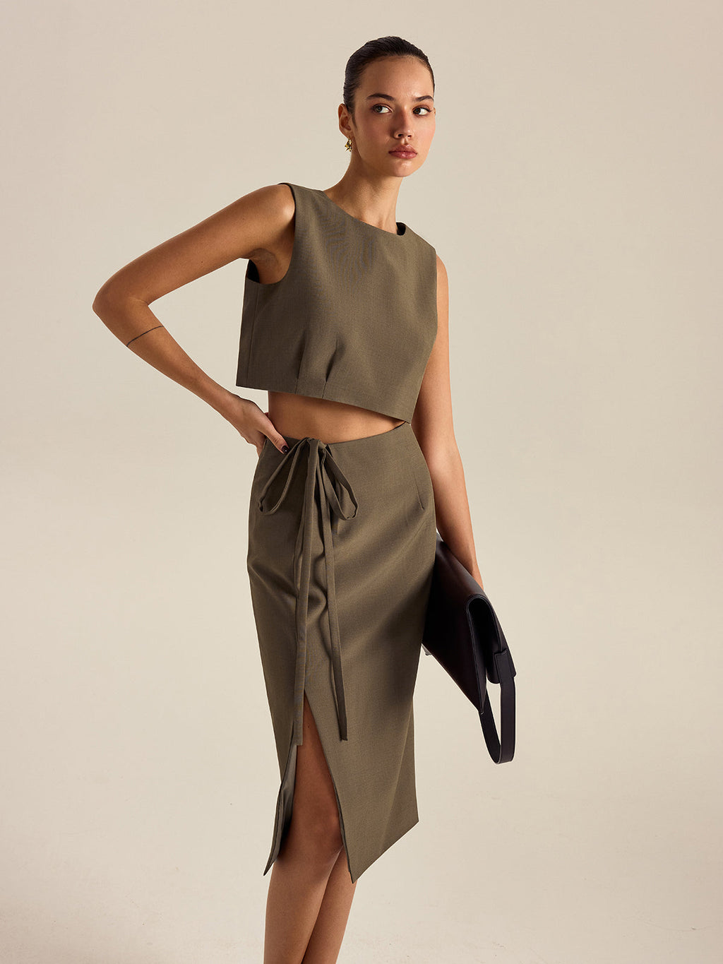 Crew Neck Cropped Top — Svelte Chic