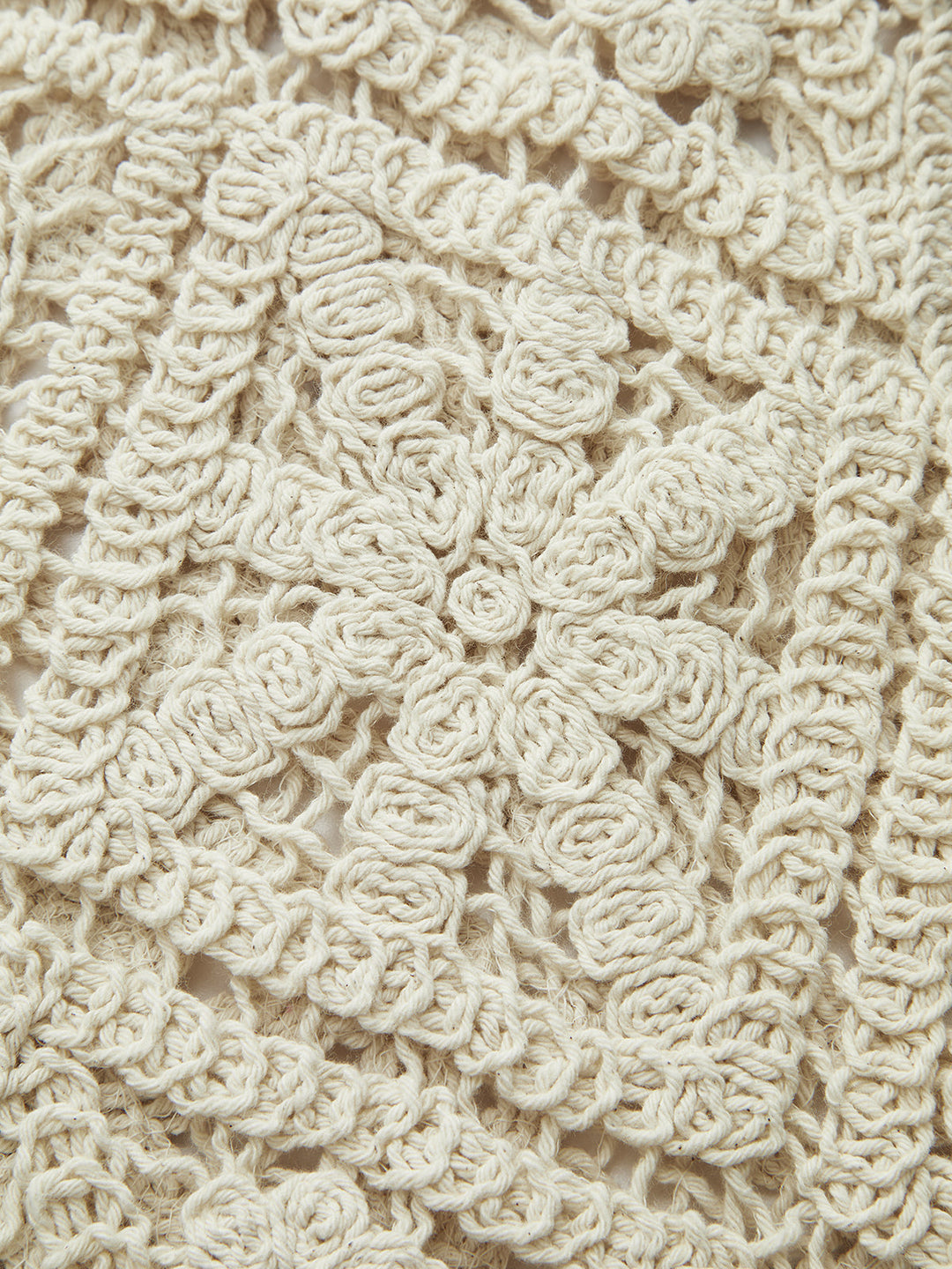 Düğmeli Ön Ile Kroşe Örgü Yelek