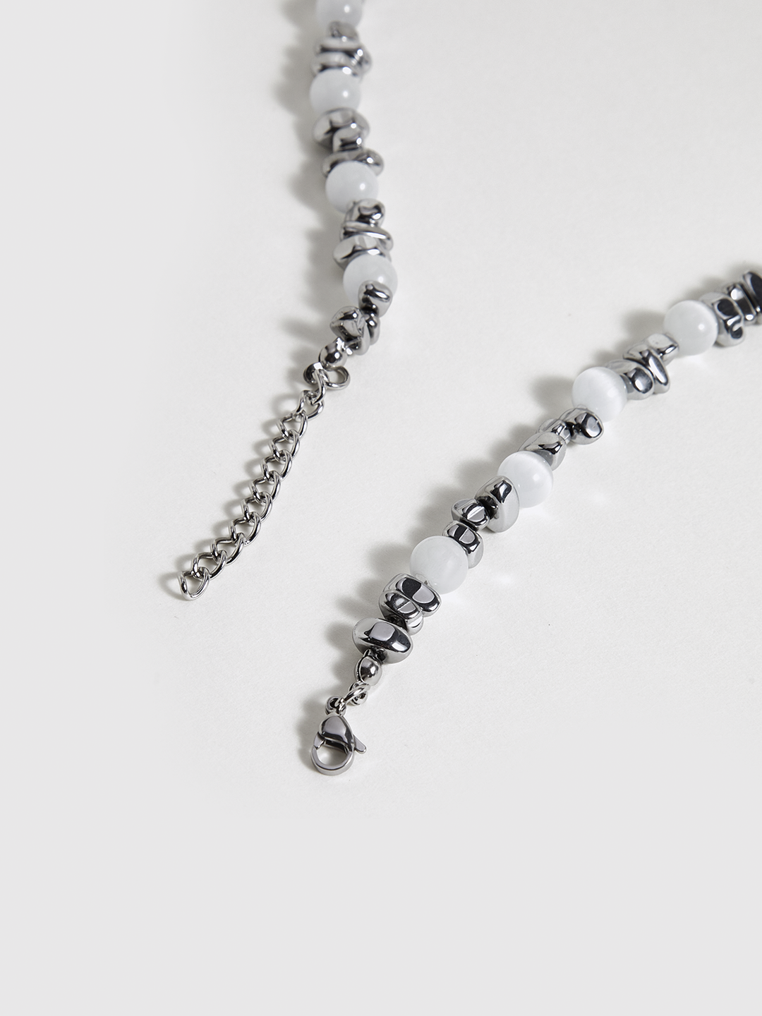 İnci ve Gümüş Boncuklu Choker Kolye