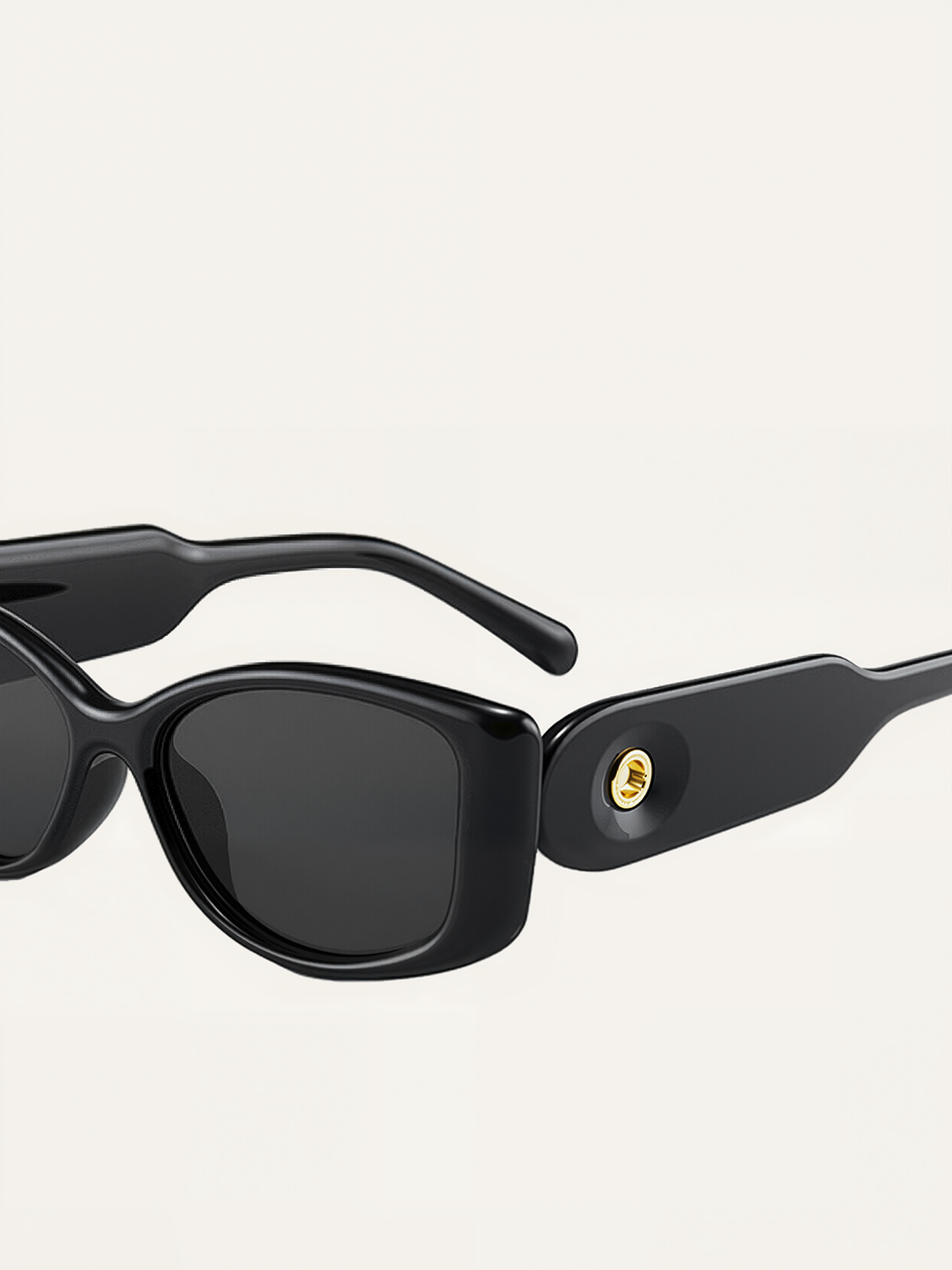 Слънчеви очила с квадратна рамка