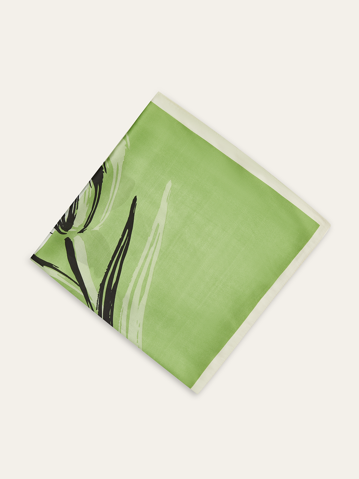 Çiçek Desenli Kare Fular