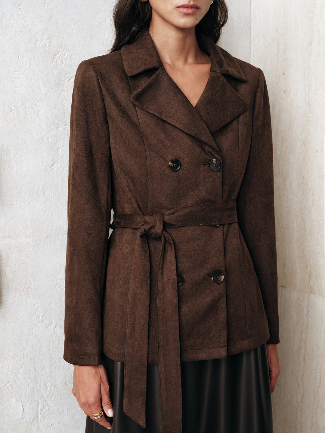 Велурено яке с двоен джоб и колан 