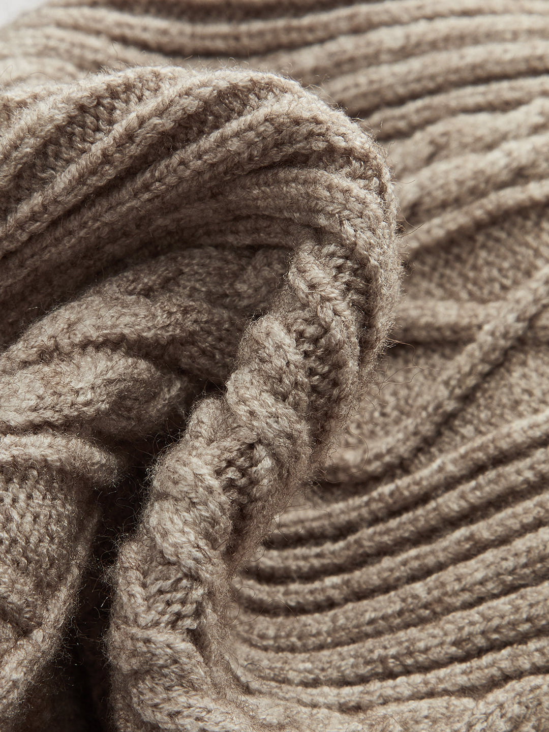 Orta Bel Bağcıklı Dikişli Kablo Örgü Pantolon