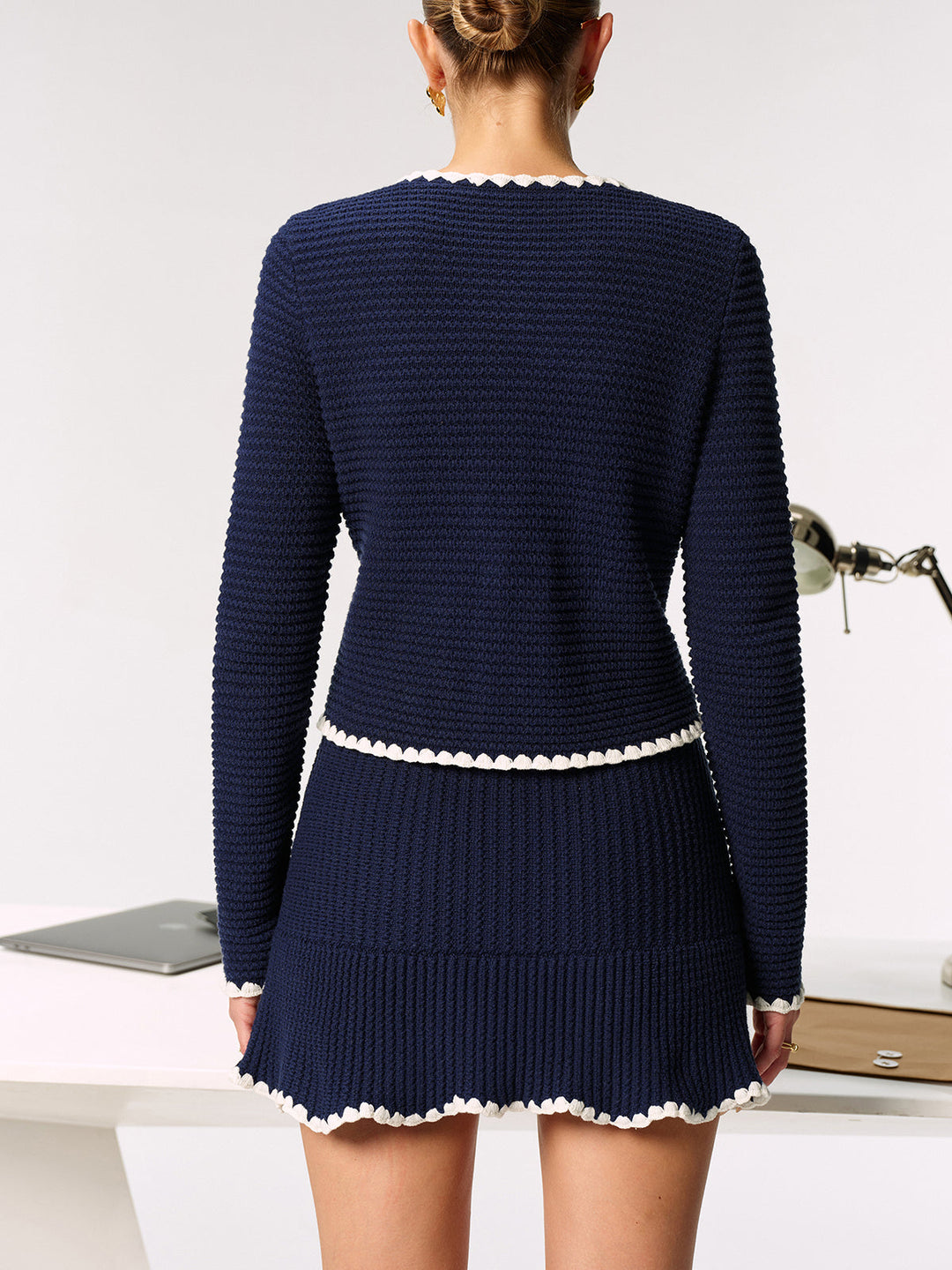 Metal Düğmeli Hırka Ve Etek Takım