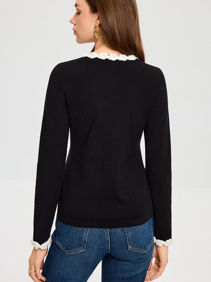 Кардиган с 3D флорални декорации и перлени копчета 