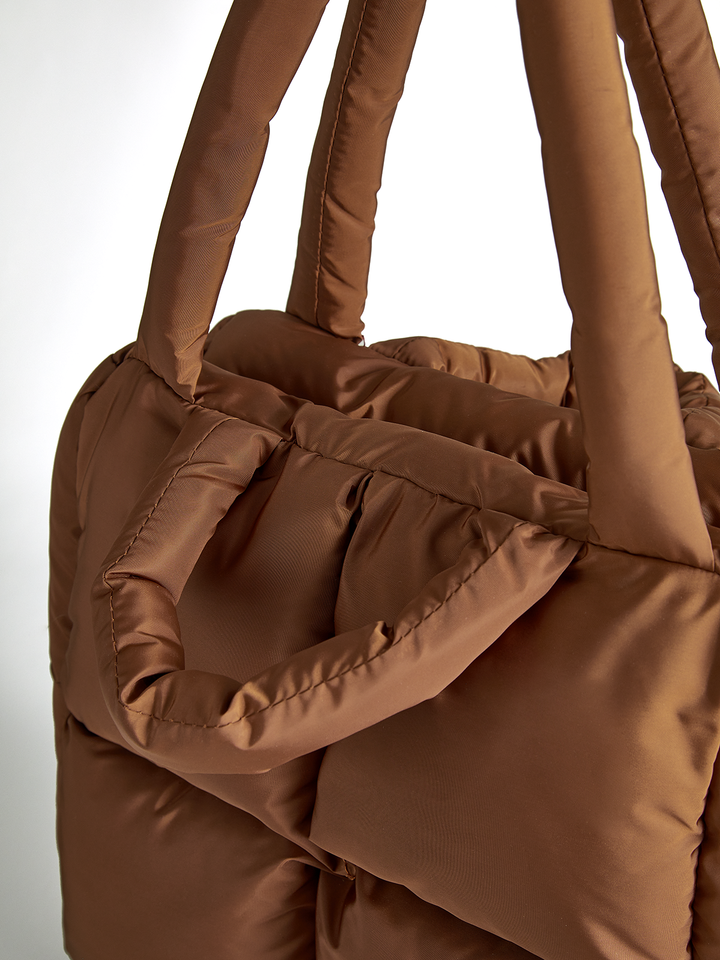 Dolgulu Fermuarlı Çanta