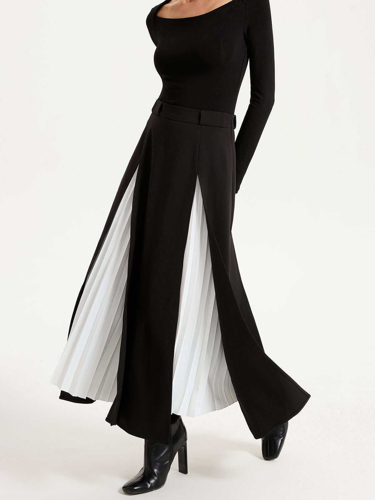Contrast Twist Maxi Skirt — Svelte Chic