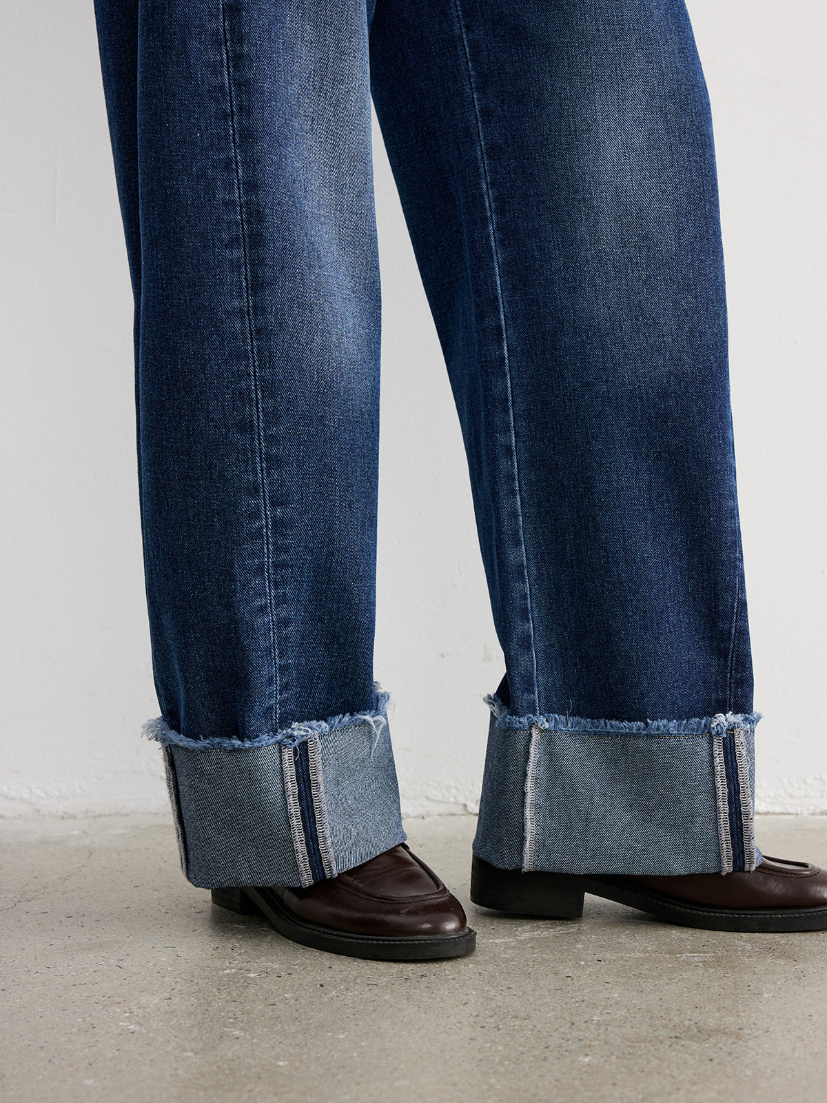 Frayed Hem Denim Jeans — Svelte Chic
