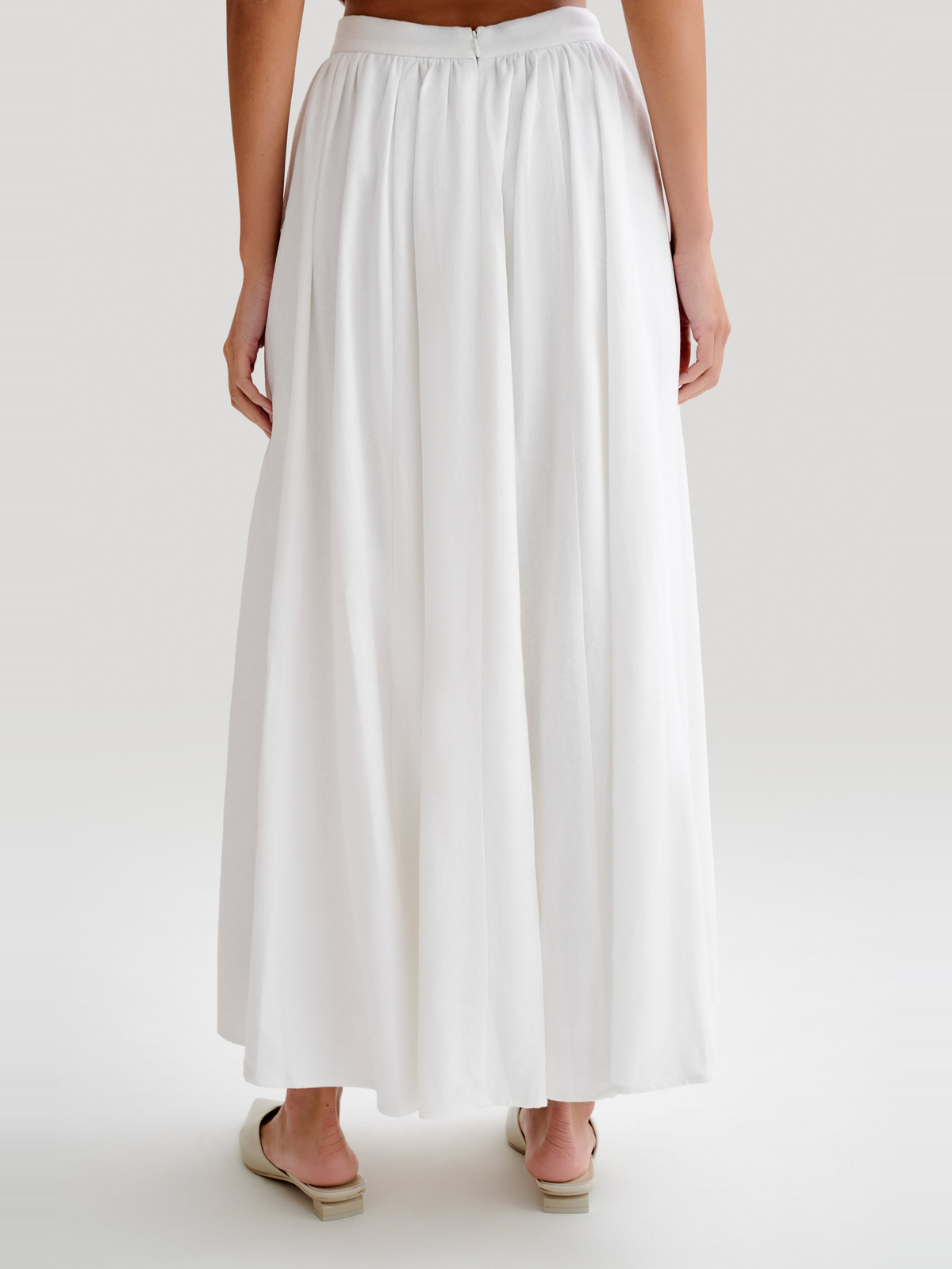 Clarence Linen A-Line Maxi Skirt — Svelte Chic