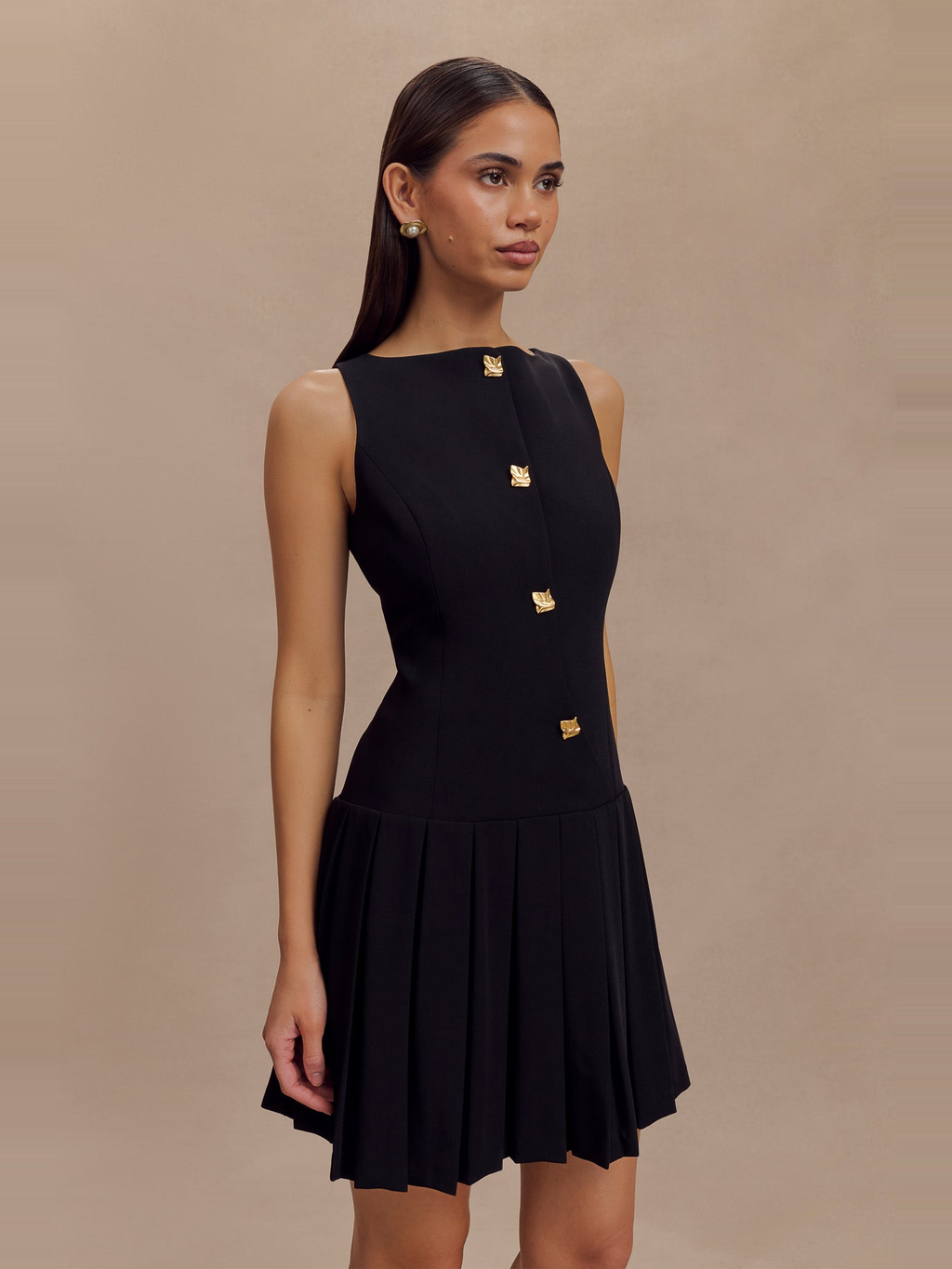 Mackenzie Pleated Sleeveless Mini Dress in Black — Svelte Chic